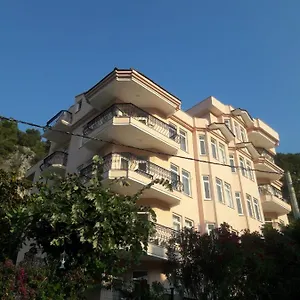 Pembe Köşk Apart Apart Otel